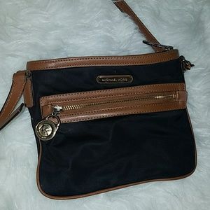 Michael kors crossbody bag